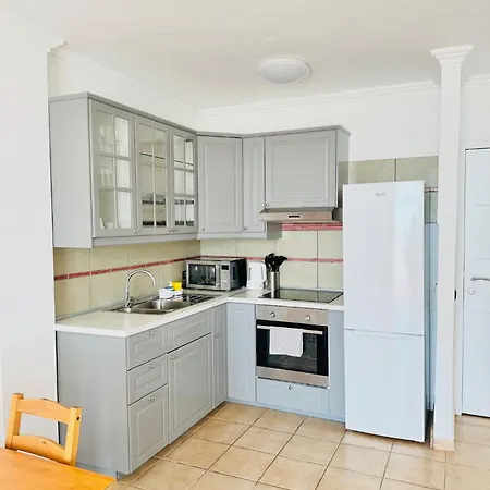 Paraiso Marina Palace Апартаменти *