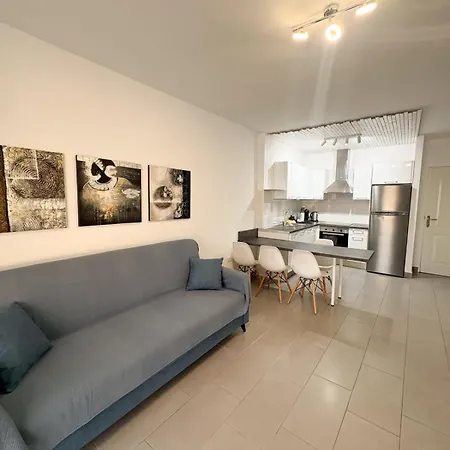 Paraiso Marina Palace Адехе